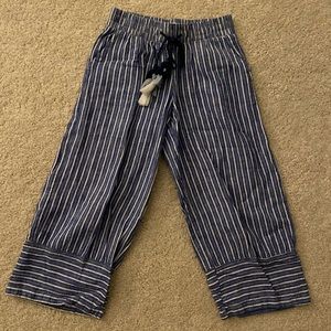Striped linen capris. Size XS
